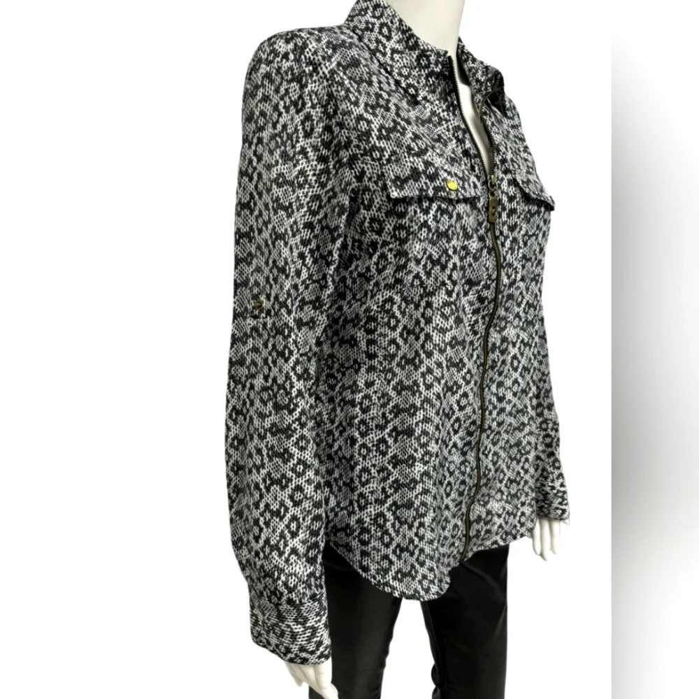 Michael Kors Black & White Patterned Front-Zip Utility Blouse - Medium